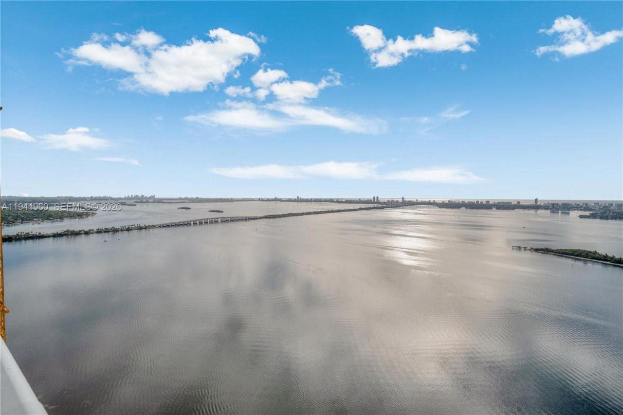 700 NE 24 Street, Unit 4203, Miami, FL 33137 Photo