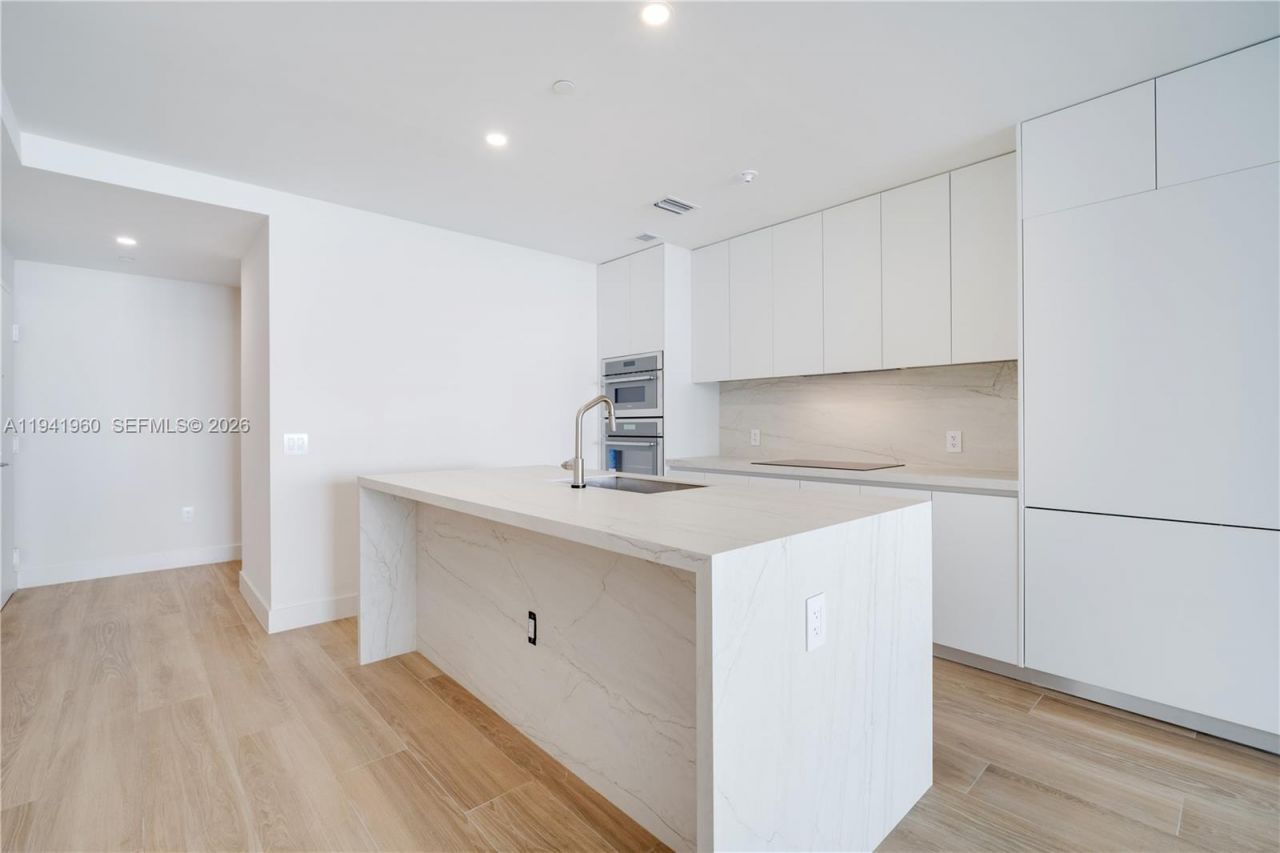 700 NE 24 Street, Unit 4203, Miami, FL 33137 Photo