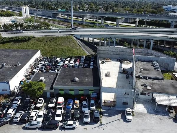 17121 NW 2nd Ct, Miami Gardens, FL 33169