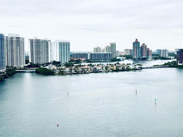 301 174th St , Unit 2201, Sunny Isles Beach, FL 33160