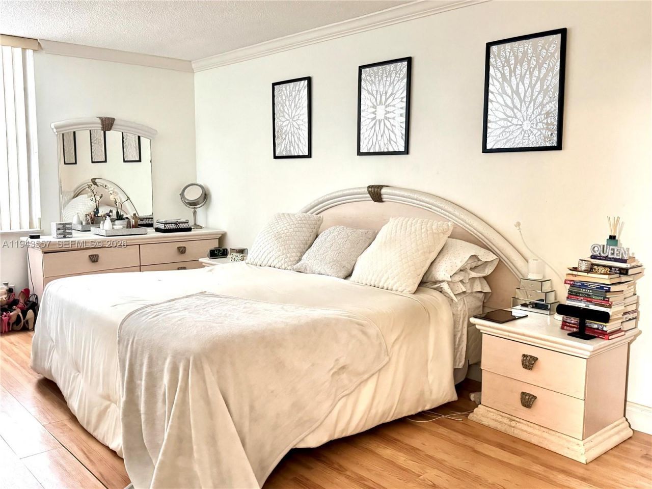 301 174th St , Unit 2201, Sunny Isles Beach, FL 33160 Photo