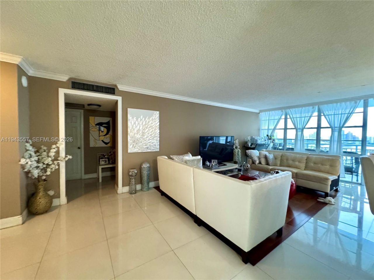 301 174th St , Unit 2201, Sunny Isles Beach, FL 33160 Photo