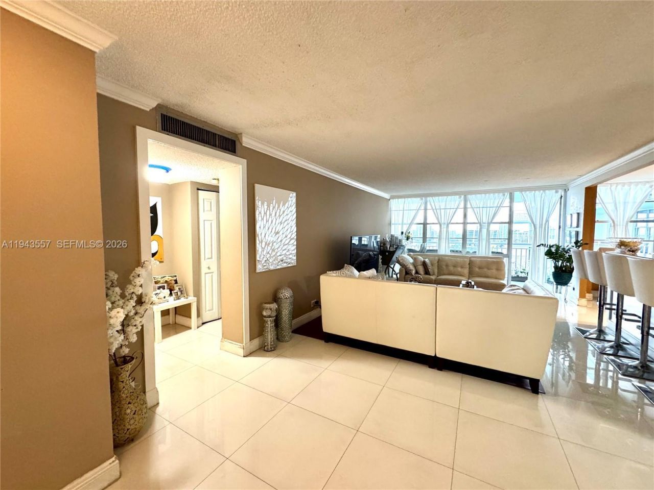 301 174th St , Unit 2201, Sunny Isles Beach, FL 33160 Photo