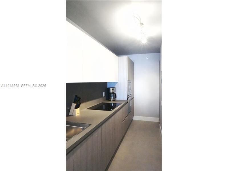 100 Lincoln Rd, Unit 420, Miami Beach, FL 33139 Photo