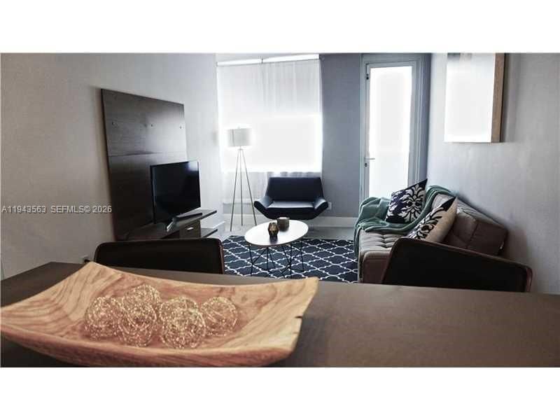 100 Lincoln Rd, Unit 420, Miami Beach, FL 33139 Photo