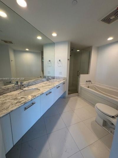 500 Brickell Ave, Unit 1502, Miami, FL 33131 Photo