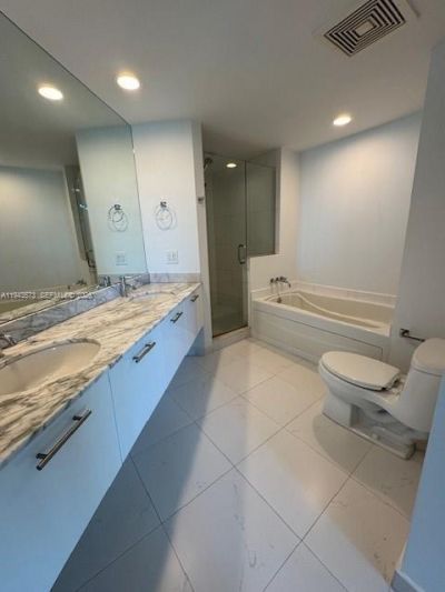 500 Brickell Ave, Unit 1502, Miami, FL 33131 Photo