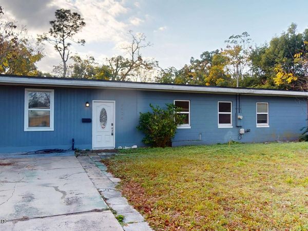 6926 CAMELOT Road, Jacksonville, FL 32211