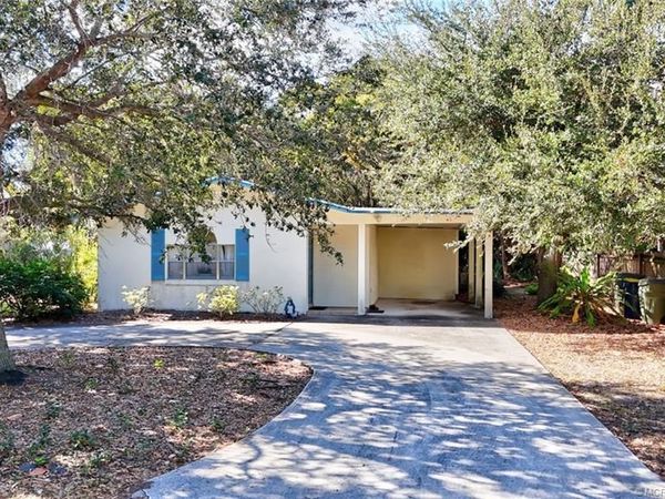 1027 SE Osceola Street, Stuart, FL 34996