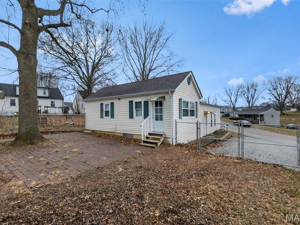 52 Linn Drive, Ste Genevieve, MO 63670