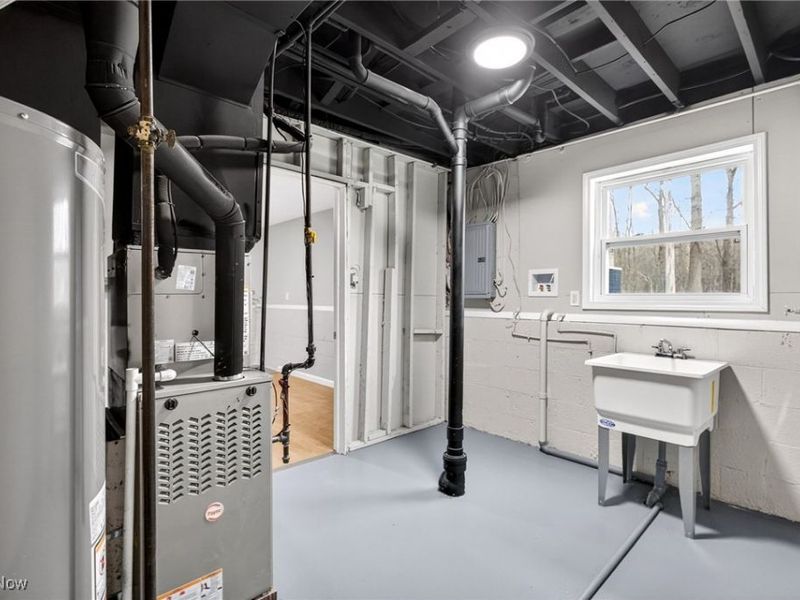 9144 Hickory Circle, Windham, OH 44288 Photo 33