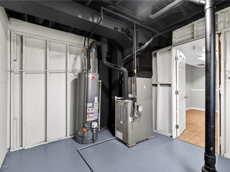 9144 Hickory Circle, Windham, OH 44288 Photo 34