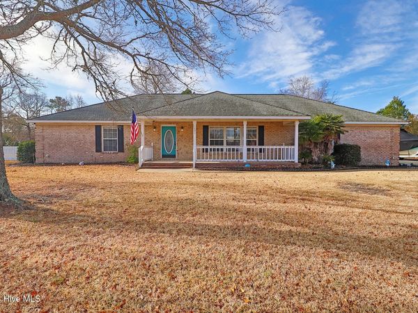 1601 Fairfield Court, Morehead City, NC 28557