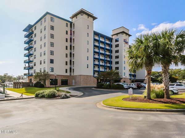 4425 Arendell Street, Unit 301, Morehead City, NC 28557