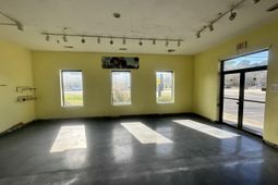 7890 Dorchester Road photo 4