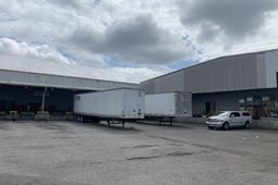 1445 Greenleaf Street photo 4