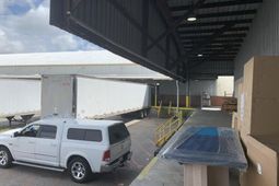 1445 Greenleaf Street photo 4