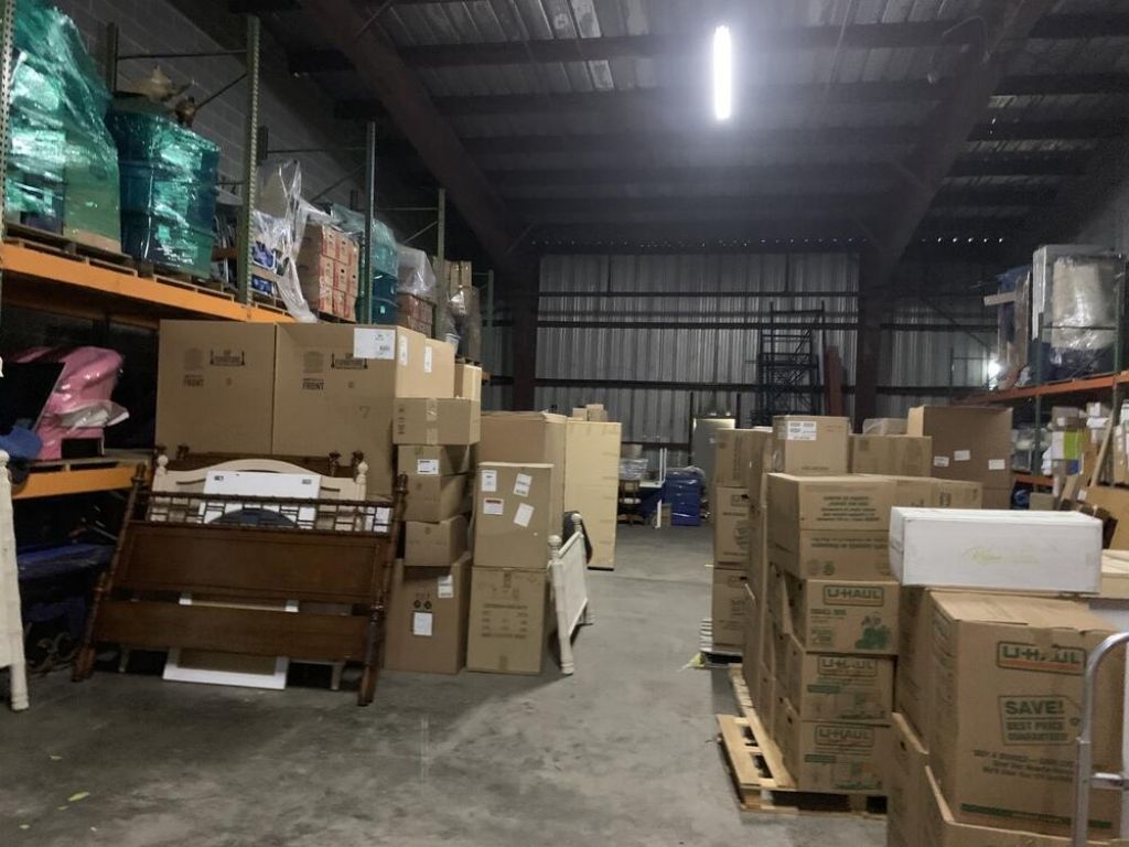 1445 Greenleaf Street Photo 8