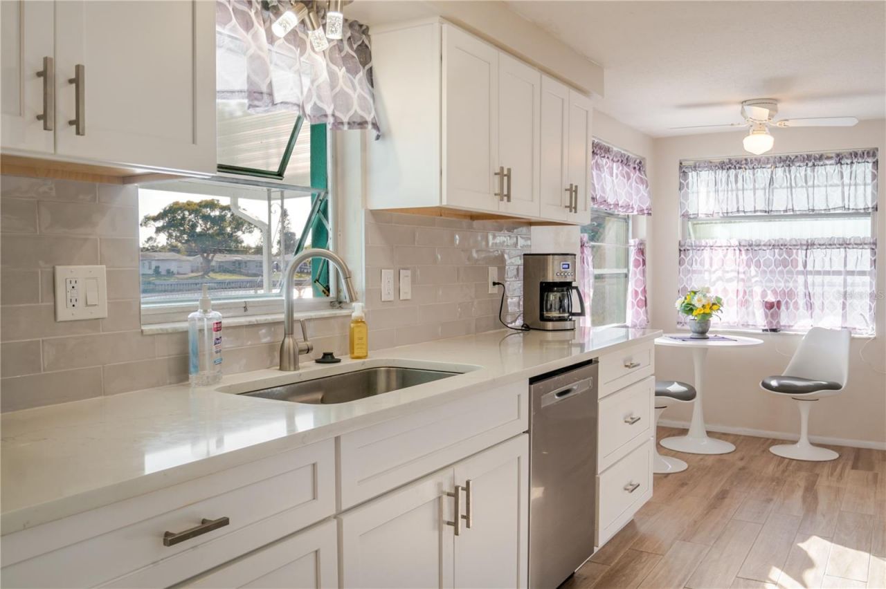 5644 Riddle Road, Holiday, FL 34690 Photo