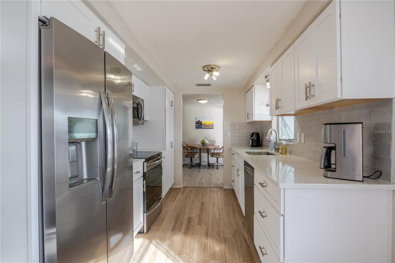 5644 Riddle Road, Holiday, FL 34690 Photo