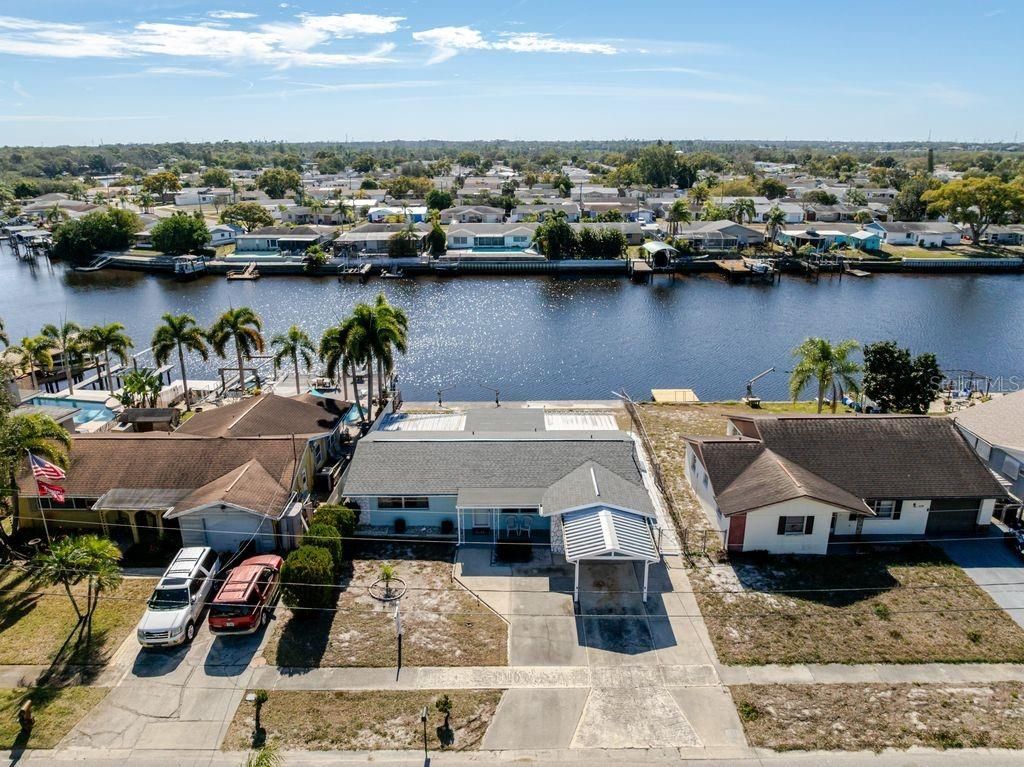 5644 Riddle Road, Holiday, FL 34690 Photo