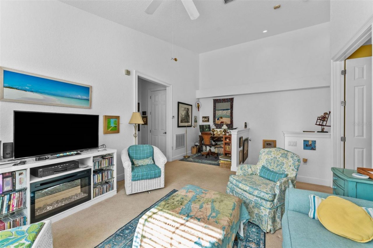 144 Banyan Bay Drive, Saint Petersburg, FL 33705 Photo