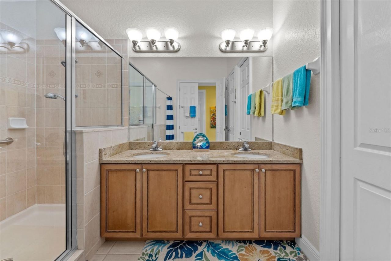 144 Banyan Bay Drive, Saint Petersburg, FL 33705 Photo