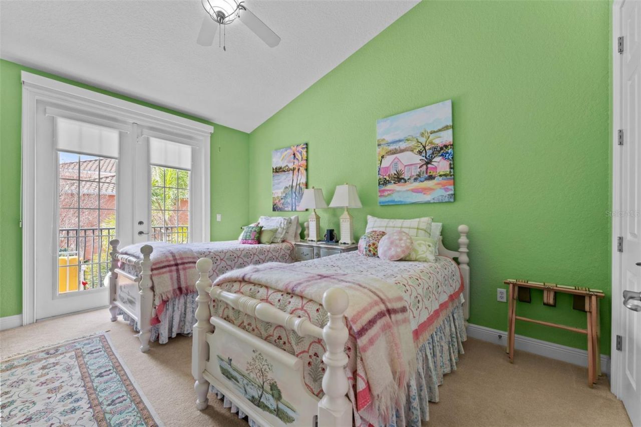 144 Banyan Bay Drive, Saint Petersburg, FL 33705 Photo