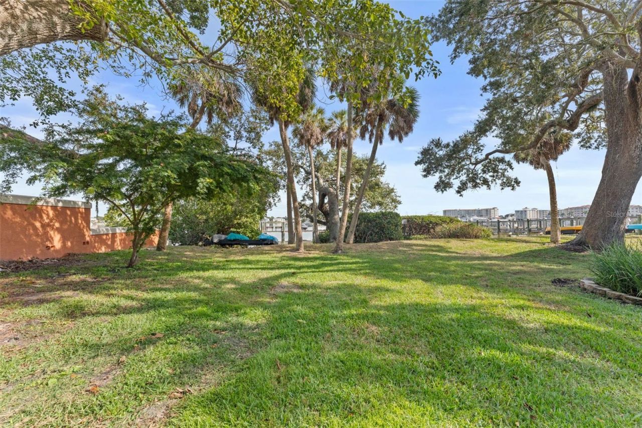 144 Banyan Bay Drive, Saint Petersburg, FL 33705 Photo