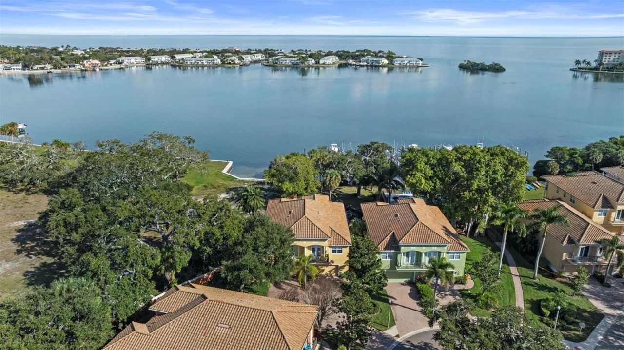 144 Banyan Bay Drive, Saint Petersburg, FL 33705 Photo
