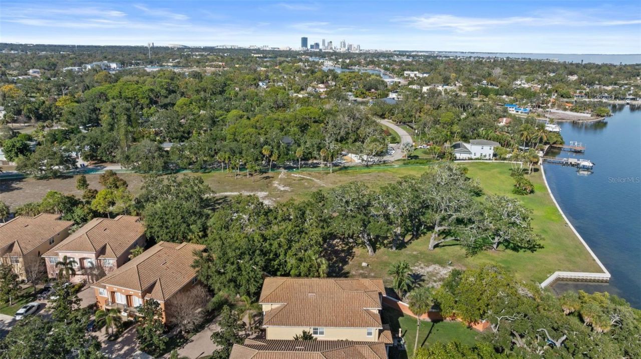 144 Banyan Bay Drive, Saint Petersburg, FL 33705 Photo