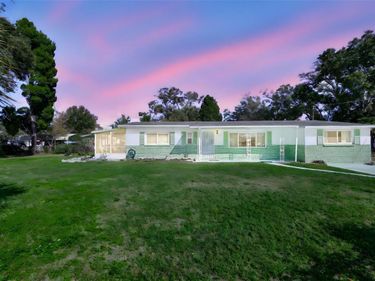 5105 SAINT CHARLES PLACE, TAMPA, FL 33610