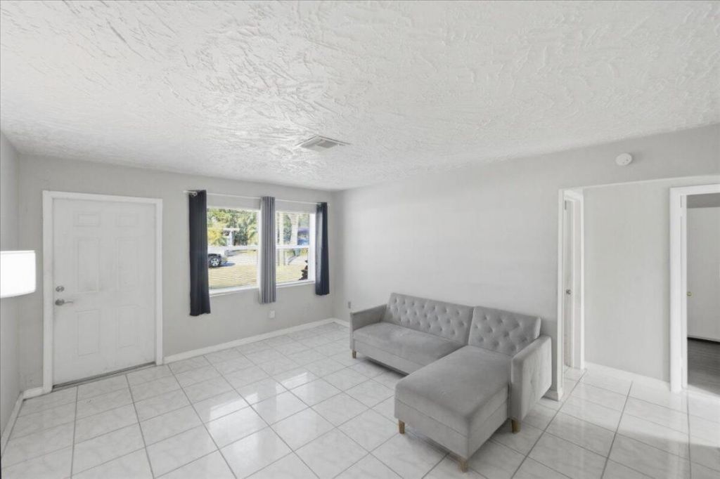 1813 Edgevale Road, Fort Pierce, FL 34982 Photo