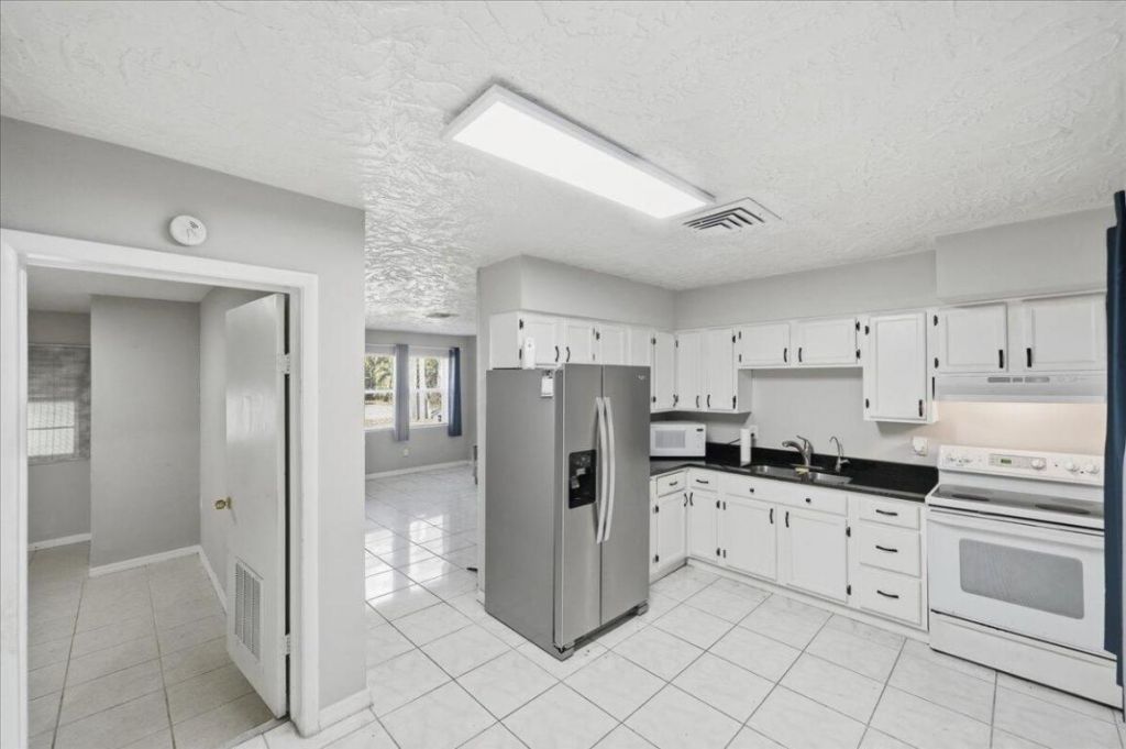 1813 Edgevale Road, Fort Pierce, FL 34982 Photo