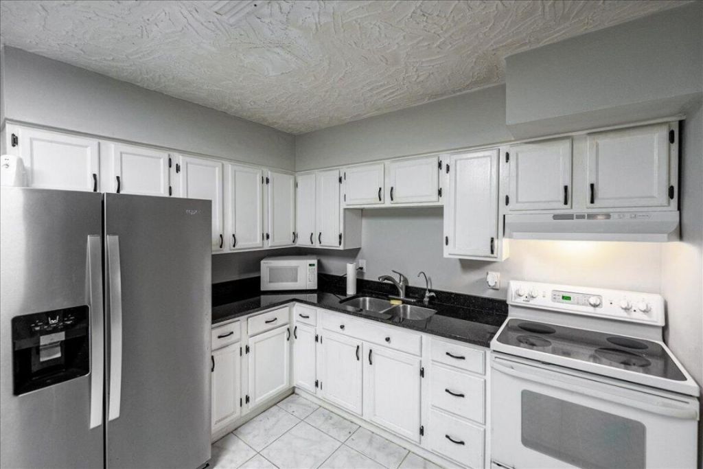 1813 Edgevale Road, Fort Pierce, FL 34982 Photo