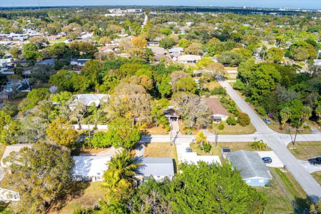 1813 Edgevale Road, Fort Pierce, FL 34982 Photo