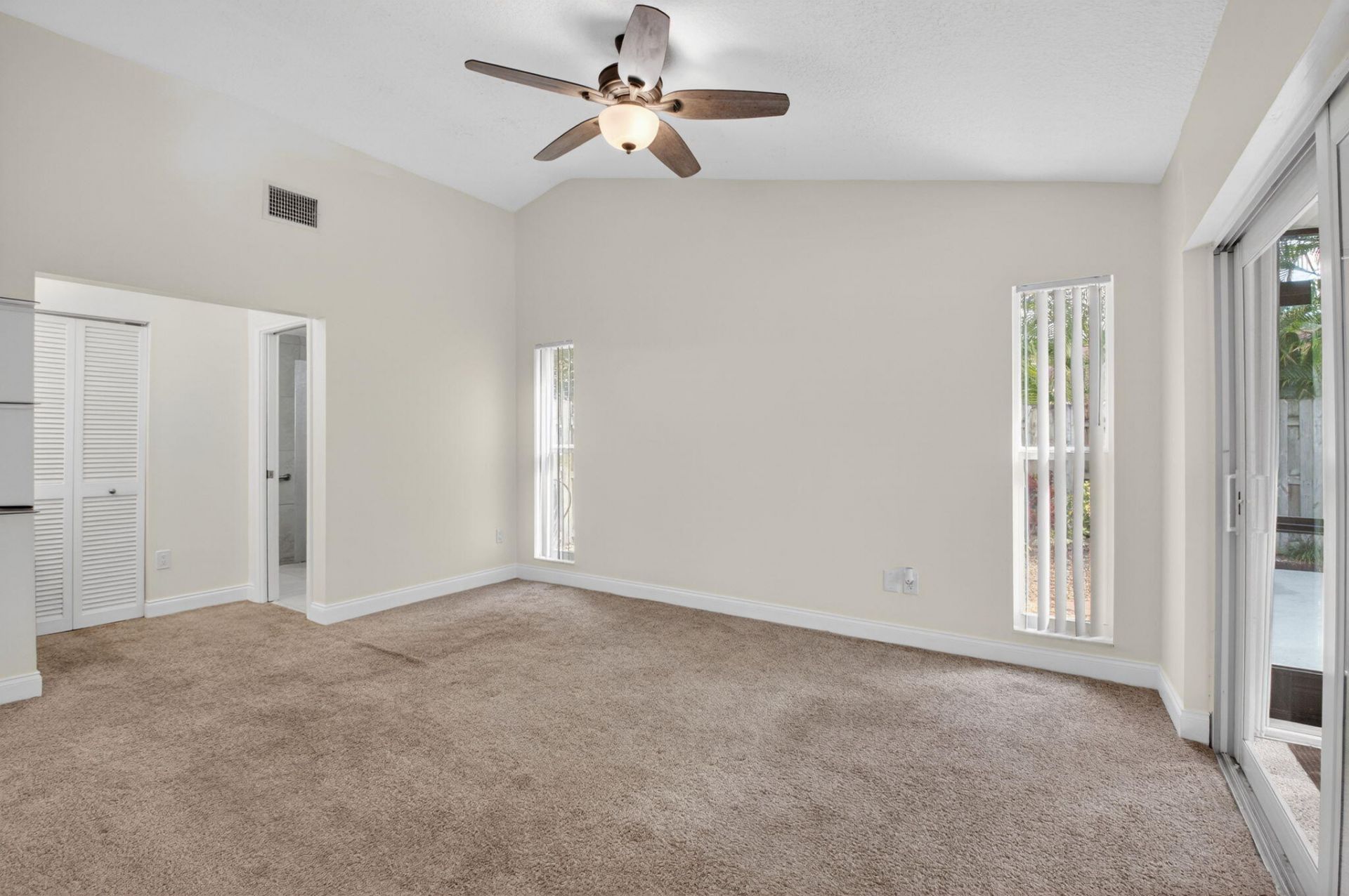 966 NW 37th Avenue, Delray Beach, FL 33445 Photo