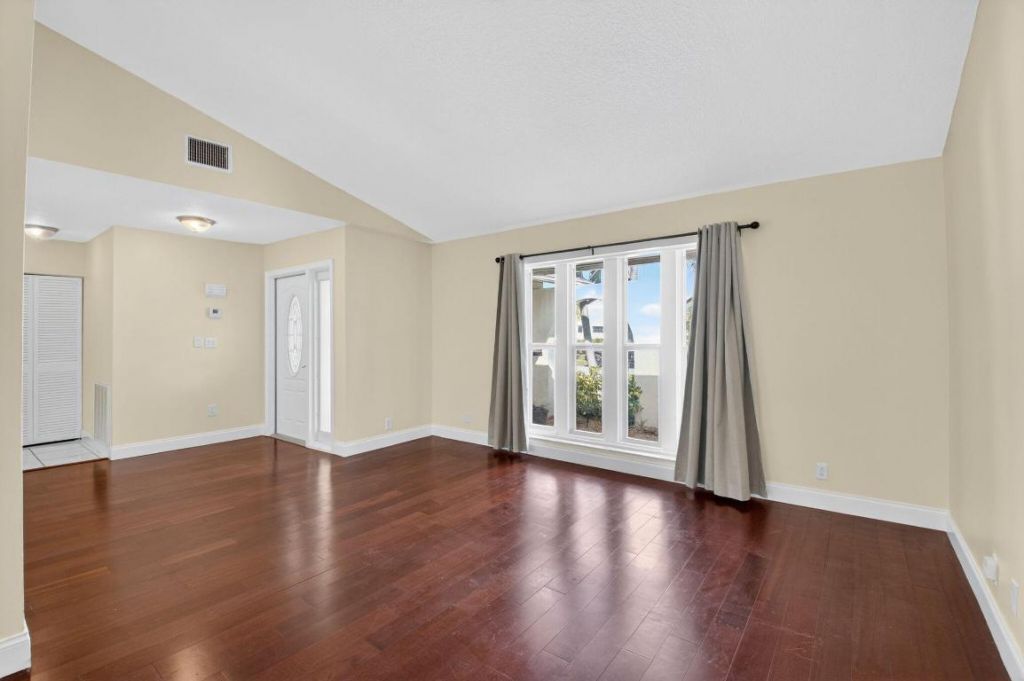 966 NW 37th Avenue, Delray Beach, FL 33445 Photo