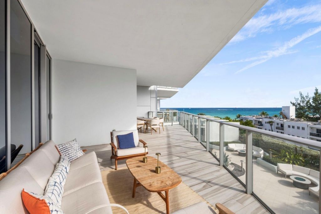 701 N Fort Lauderdale Beach Boulevard, Unit 403, Fort Lauderdale, FL 33304 Photo