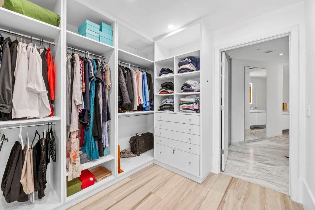 701 N Fort Lauderdale Beach Boulevard, Unit 403, Fort Lauderdale, FL 33304 Photo