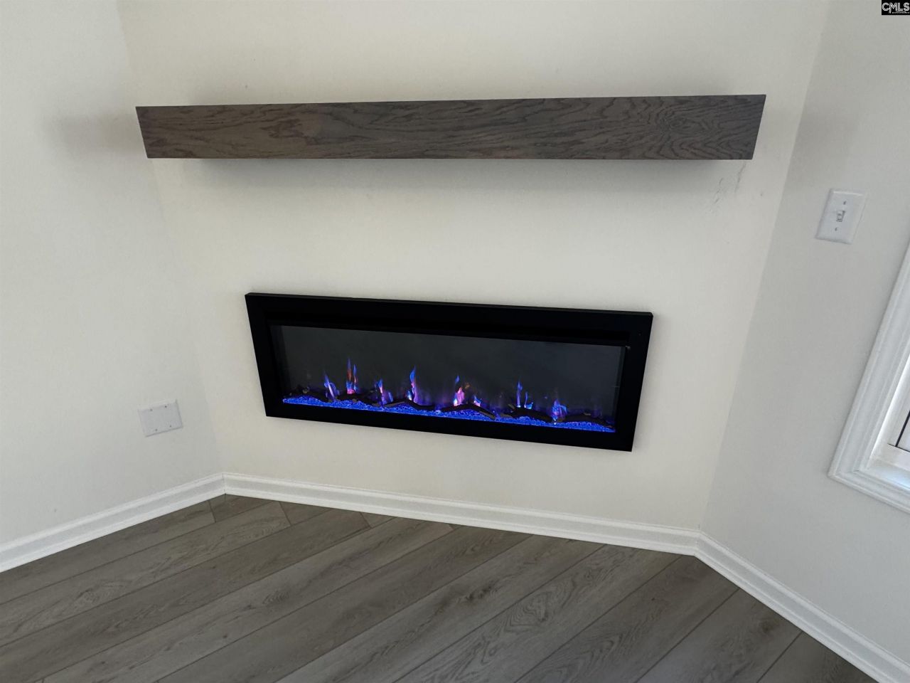 562 Griffon Drive Photo 14