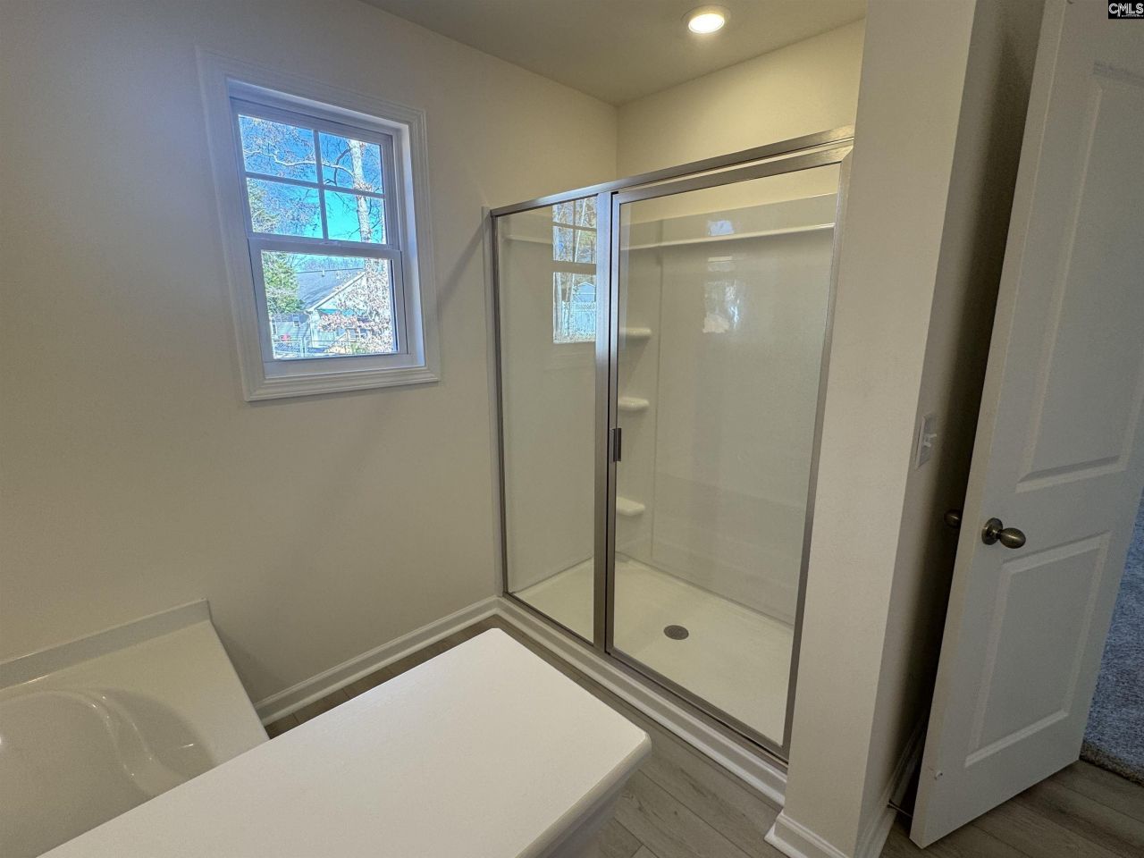 562 Griffon Drive Photo 29