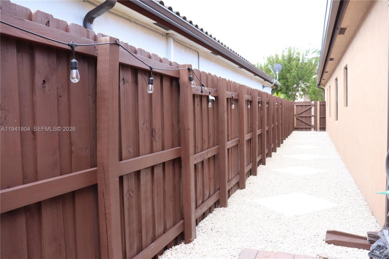 139 NE 26th Ter, Homestead, FL 33033 Photo