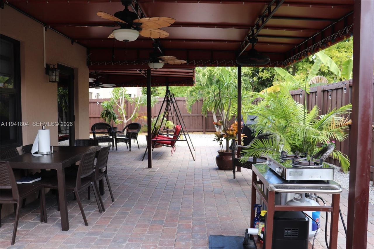 139 NE 26th Ter, Homestead, FL 33033 Photo