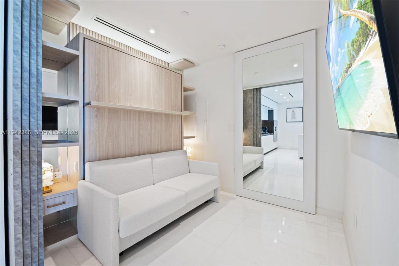 300 Biscayne Blvd Way, Unit 403C, Miami, FL 33131 Photo