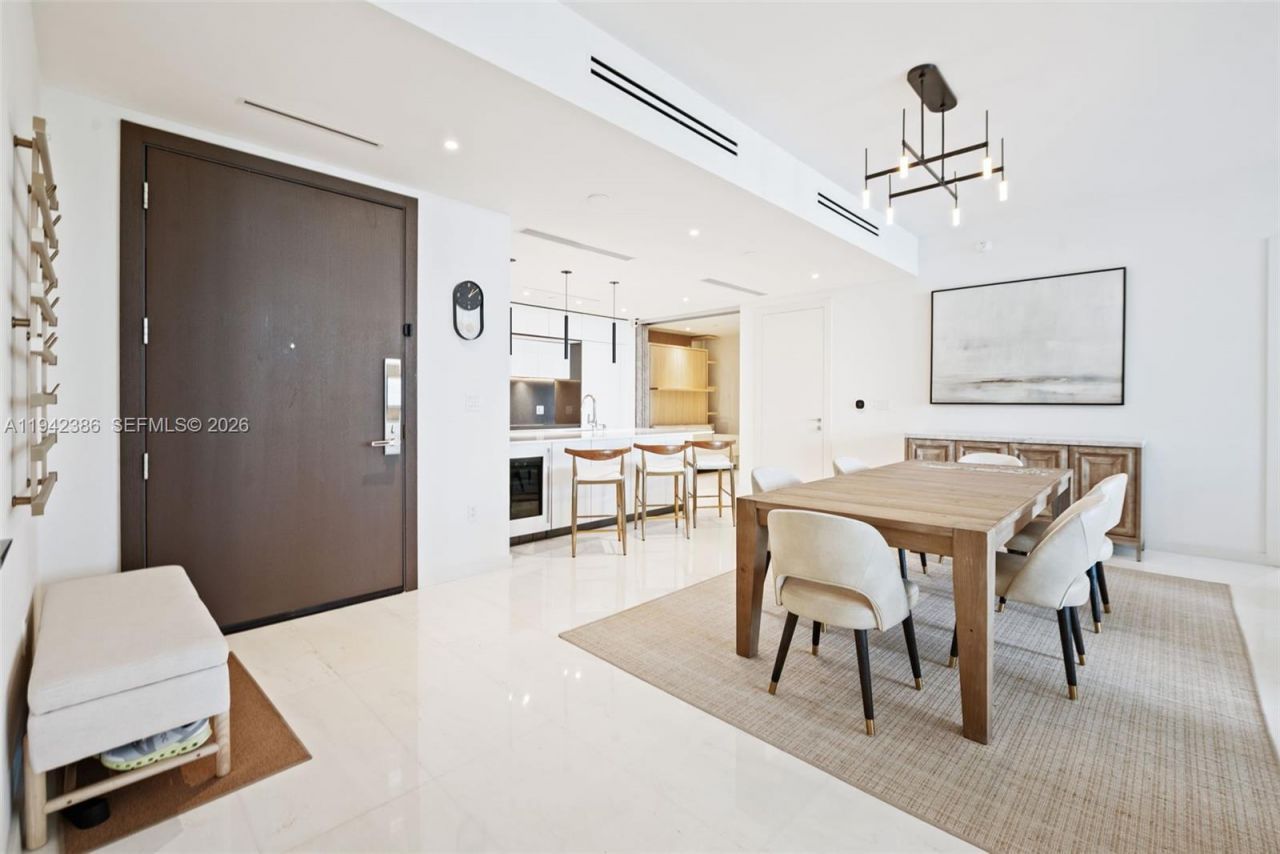 300 Biscayne Blvd Way, Unit 403C, Miami, FL 33131 Photo