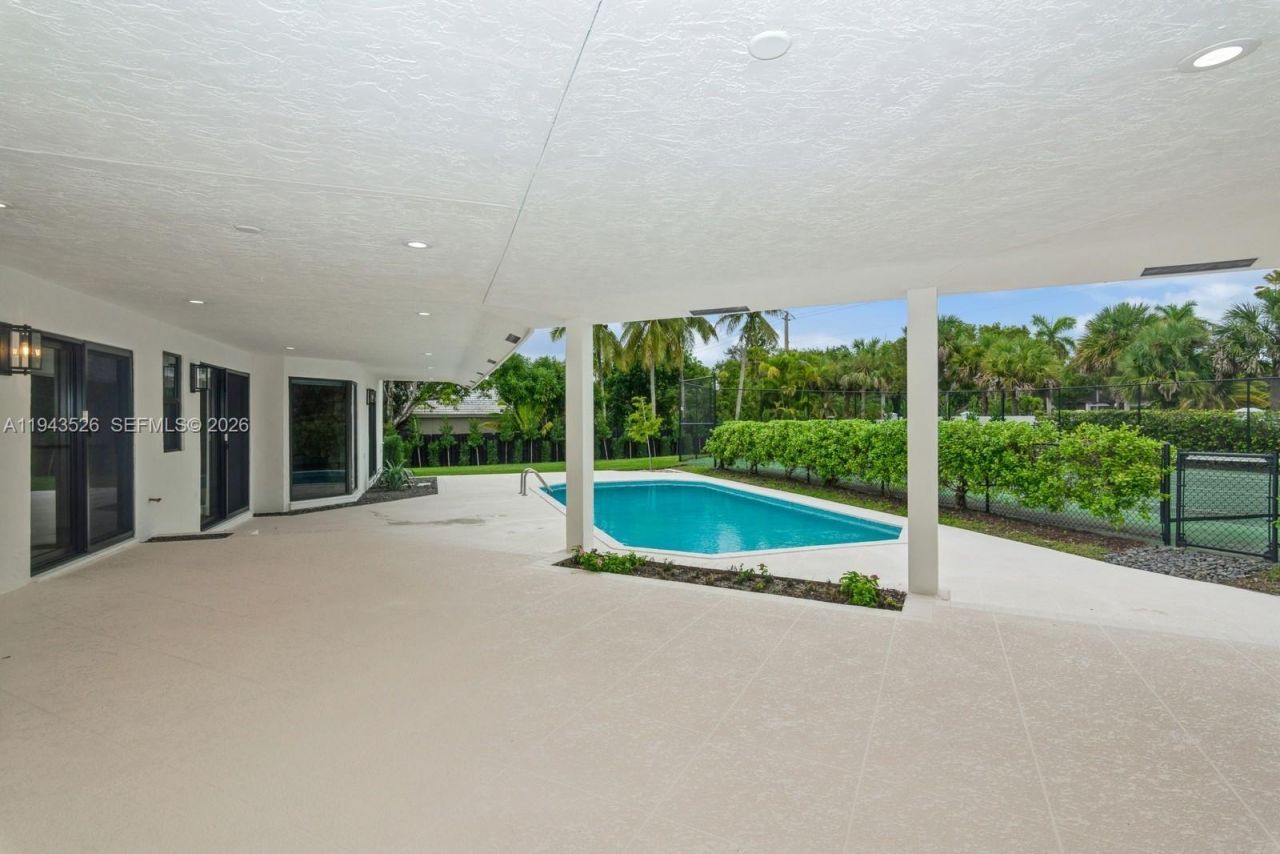 15405 SW 73rd Ct, Palmetto Bay, FL 33157 Photo