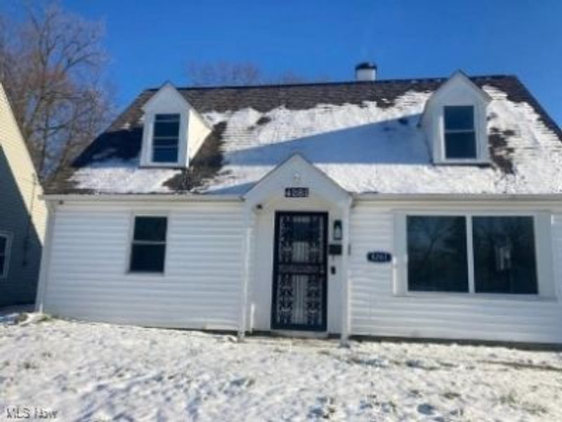 4281 Cricket Lane, Warrensville Heights, OH 44128 Photo 1