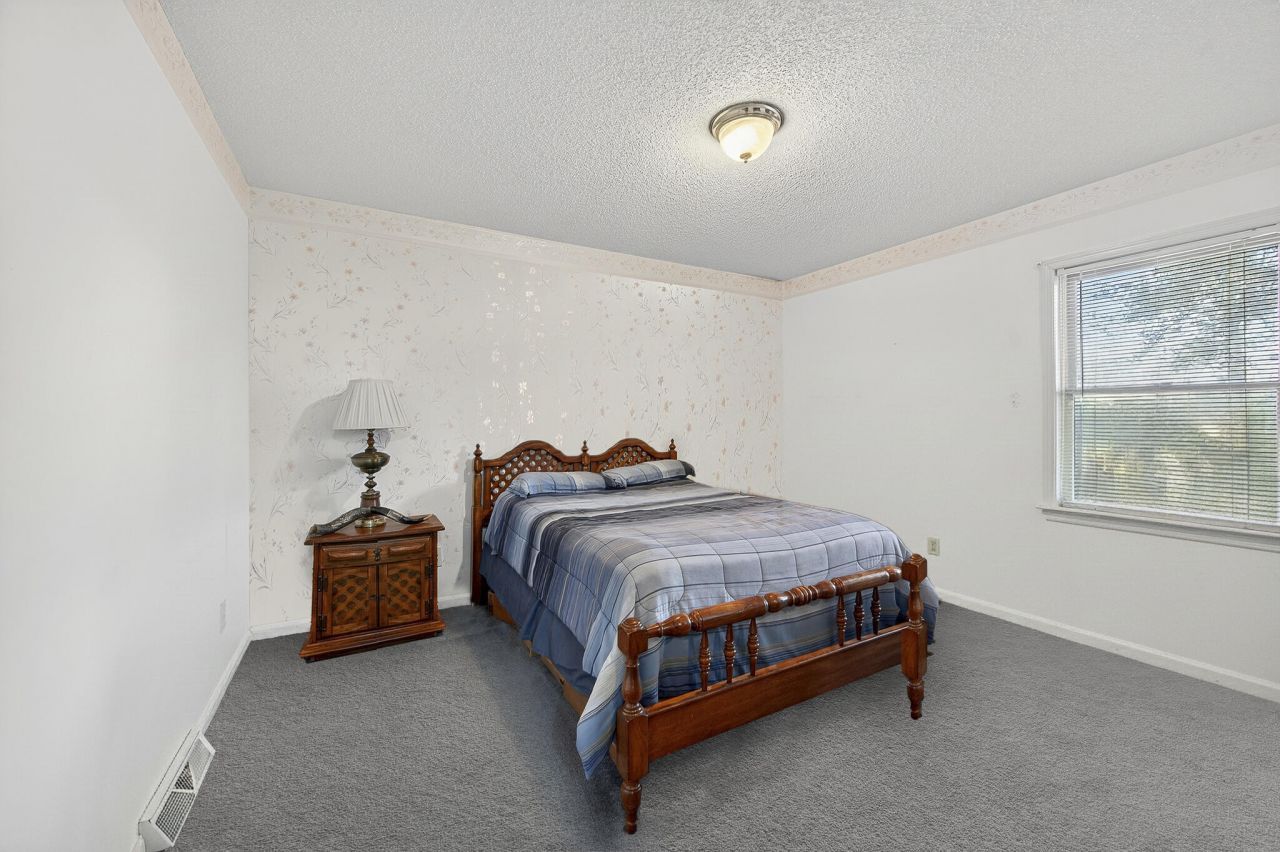 260 High Hill Drive Photo 13