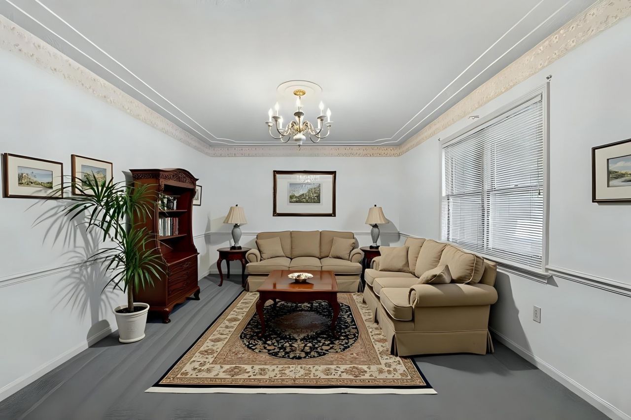 260 High Hill Drive Photo 4